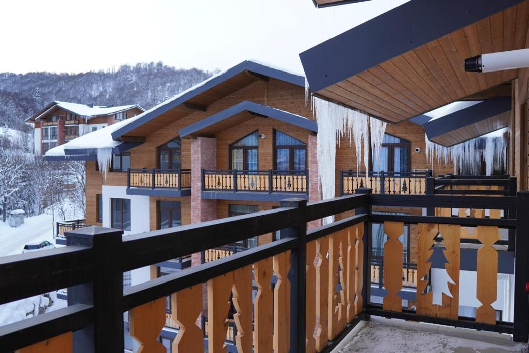 Zarku Apartments Бакуриани Екстериор снимка